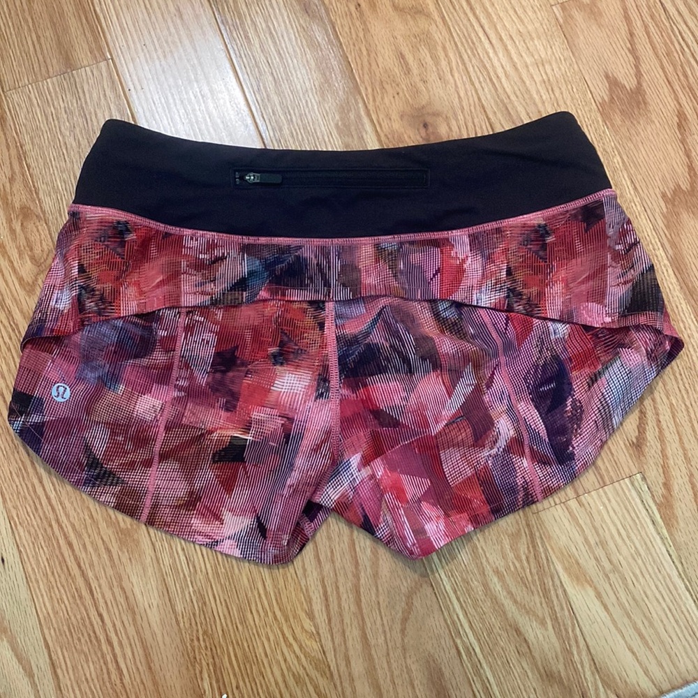 Lululemon size 4 shorts.